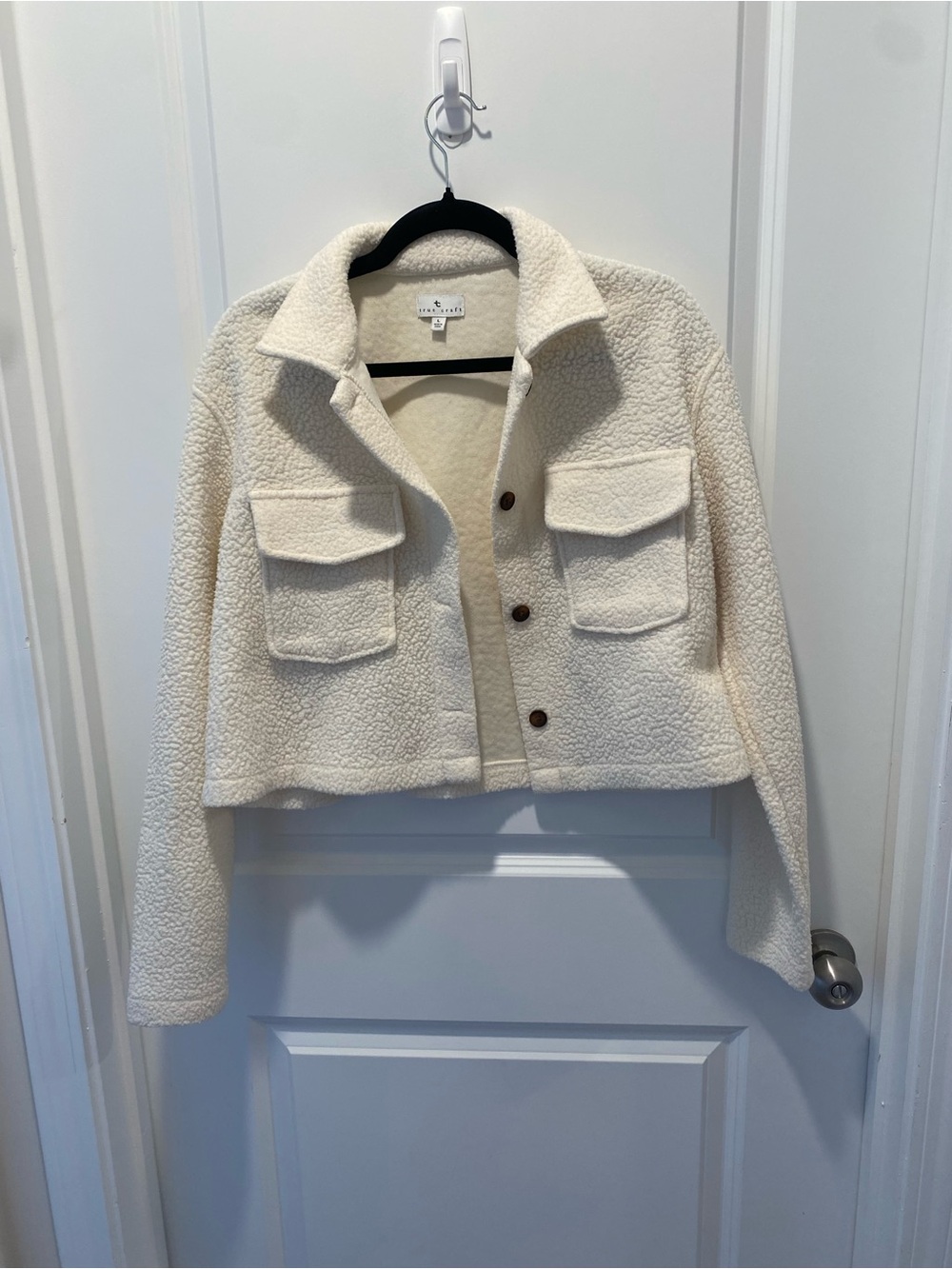 True Craft Cream Sherpa Cropped Jacket Button Front Size L Cozy Fall Winter